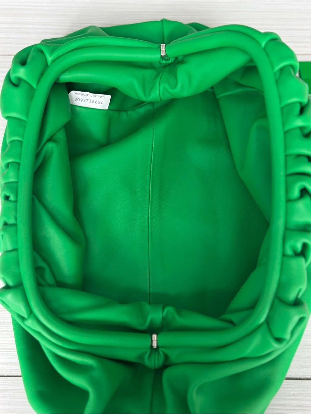 BOTTEGA VENETA Daniel Lee WILLIAMSBURG POP-UP Parakeet Teen Pouch - Picture 4 of 7